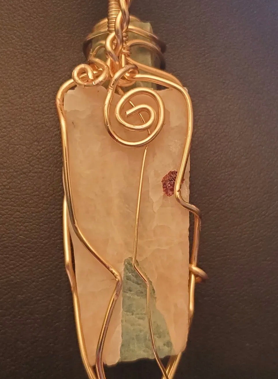 Aquamarine crystal in Quartz pendant